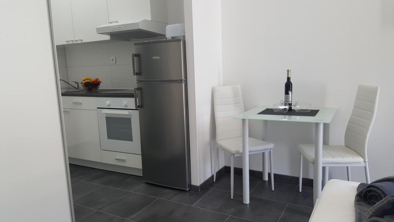 Grey House Apartment Makarska Exterior photo
