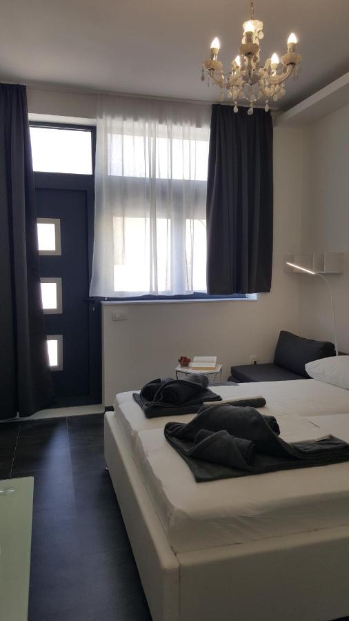 Grey House Apartment Makarska Exterior photo
