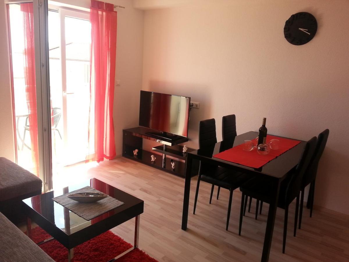 Grey House Apartment Makarska Exterior photo