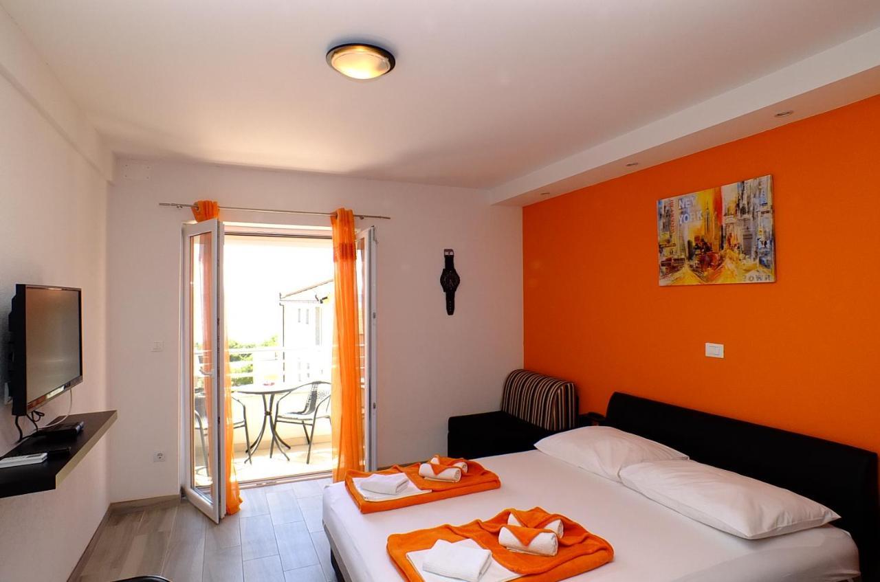 Grey House Apartment Makarska Exterior photo
