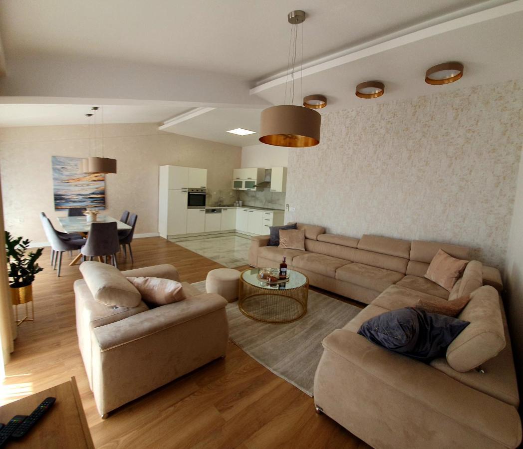 Grey House Apartment Makarska Exterior photo